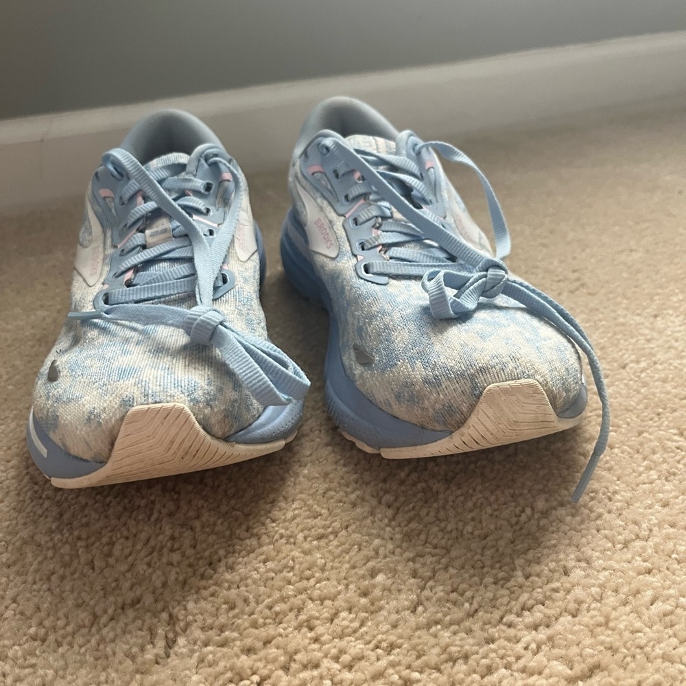 Brooks Women’s Adrenaline GTS 23 - Picture 4 of 14
